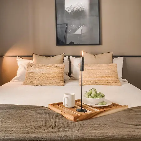 Vall - 1 A Opera 아파트