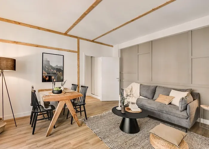 Vall - 1 à Opéra *