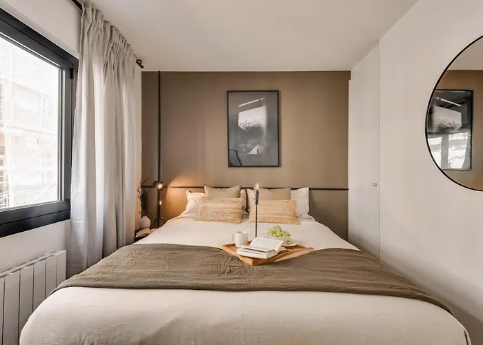 Vall - 1 à Opéra *